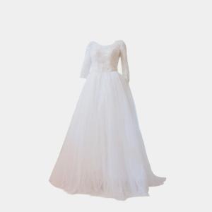 چرا رنگ لباس عروس سفید است؟